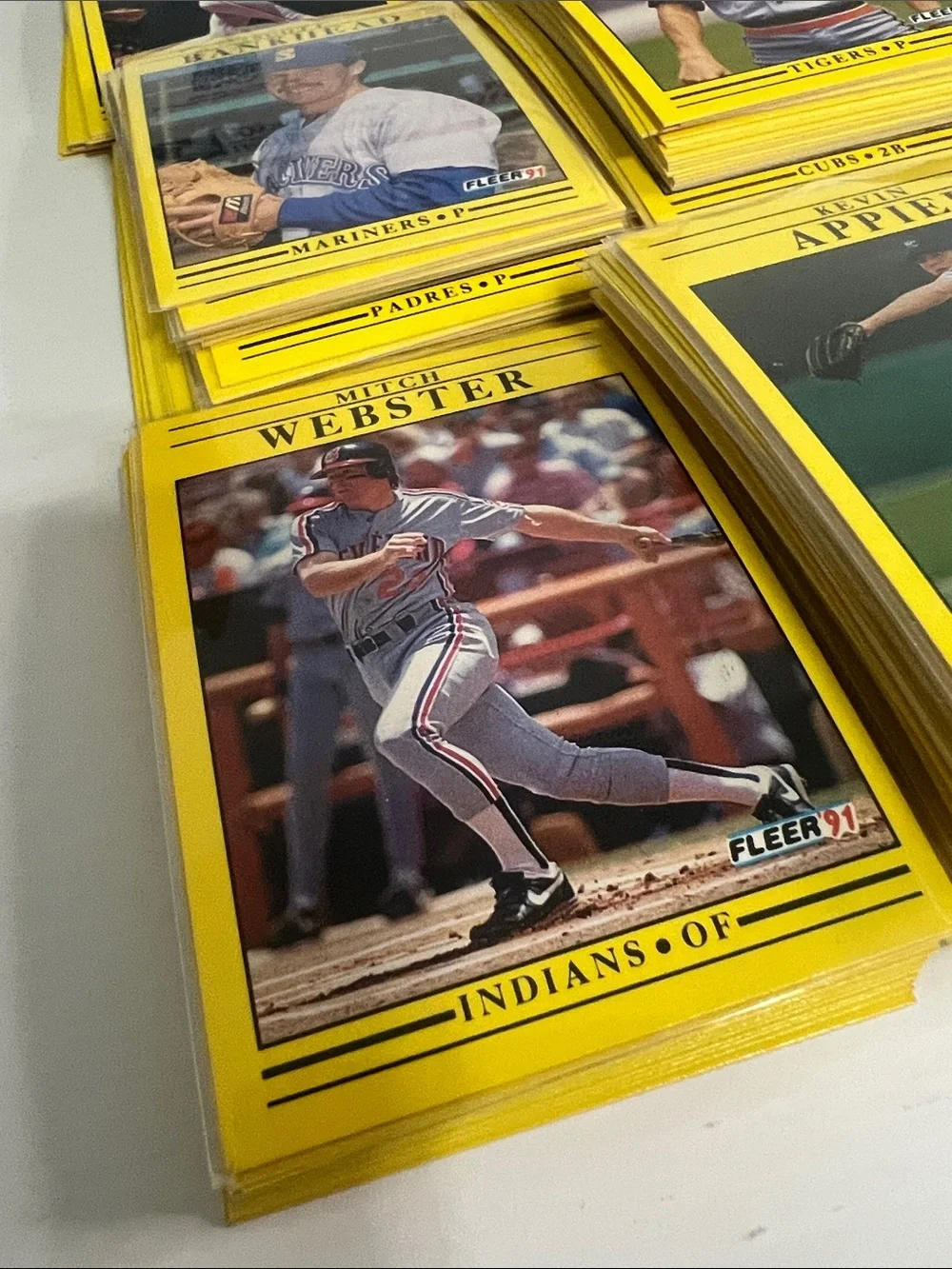 Vintage Fleer 1991 Baseball Card Lot - Yellow Border (300+)